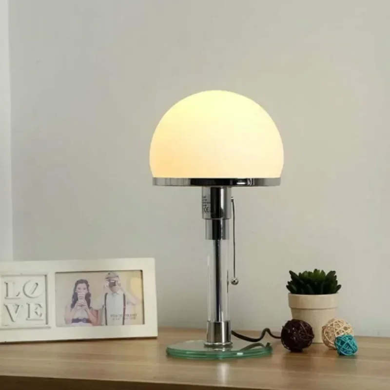 Biała lampa stołowa, duński de – Desk Setup White recenzja i cena